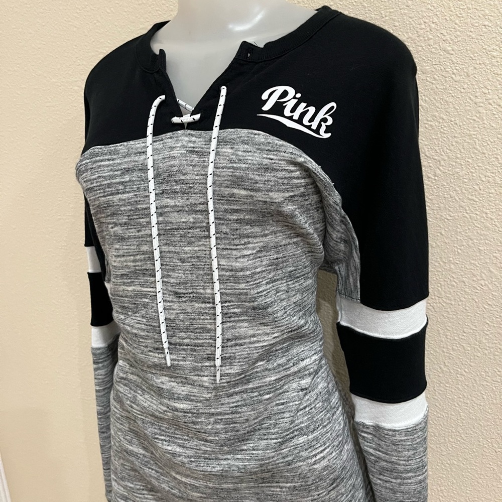 Pink by Victoria’s Secret Women’s Pullover Sweater. NWOT
